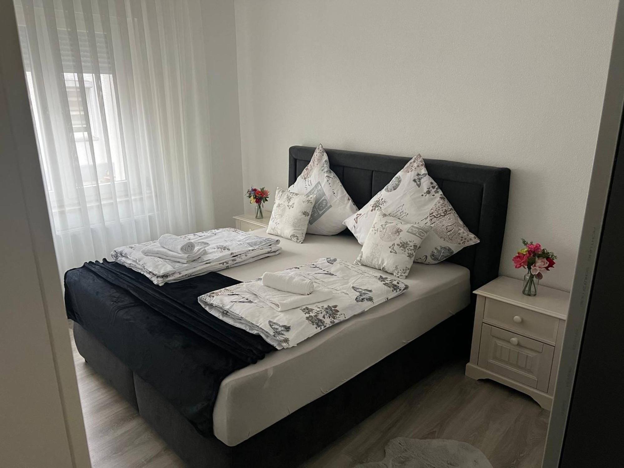 Apartment 1 In Duisburg-Mitte, Altstadt Buitenkant foto